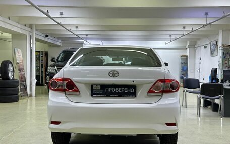 Toyota Corolla, 2011 год, 999 000 рублей, 3 фотография