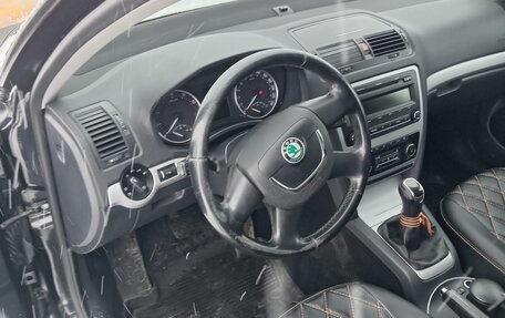 Skoda Octavia, 2012 год, 900 000 рублей, 3 фотография