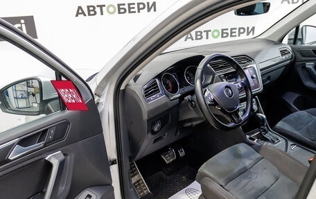 Volkswagen Tiguan II, 2019 год, 2 234 000 рублей, 10 фотография