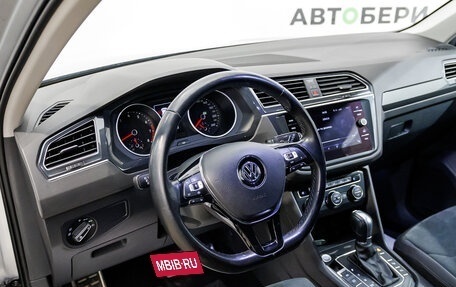 Volkswagen Tiguan II, 2019 год, 2 234 000 рублей, 15 фотография