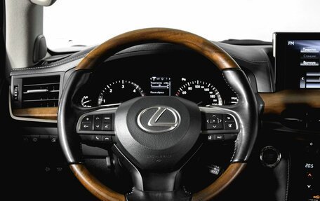 Lexus LX III, 2017 год, 8 250 000 рублей, 13 фотография