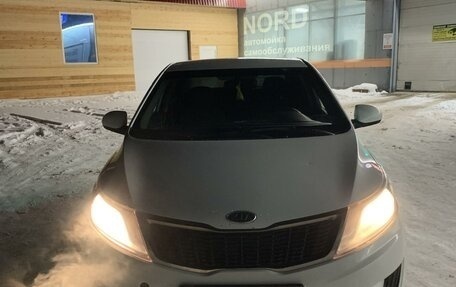 KIA Rio III рестайлинг, 2011 год, 596 000 рублей, 3 фотография