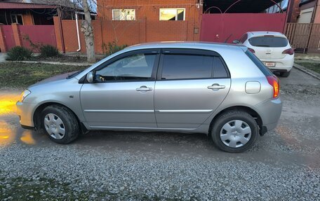 Toyota Corolla, 2004 год, 750 000 рублей, 3 фотография