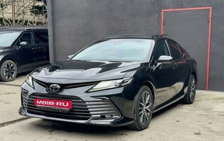 Toyota Camry, 2023 год, 3 970 000 рублей, 3 фотография