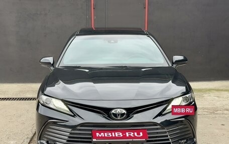 Toyota Camry, 2023 год, 3 970 000 рублей, 5 фотография