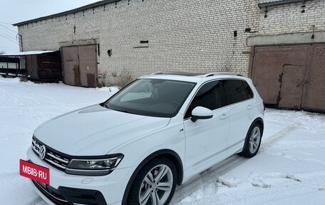 Volkswagen Tiguan II, 2018 год, 3 700 000 рублей, 5 фотография