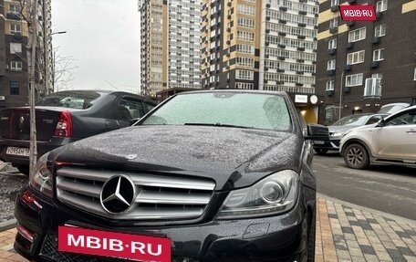 Mercedes-Benz C-Класс, 2012 год, 1 170 000 рублей, 2 фотография