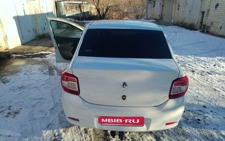 Renault Logan II, 2018 год, 625 000 рублей, 2 фотография