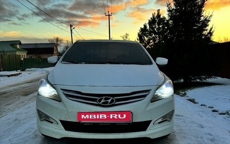 Hyundai Solaris II рестайлинг, 2015 год, 848 000 рублей, 2 фотография