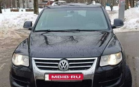 Volkswagen Touareg III, 2010 год, 700 000 рублей, 2 фотография