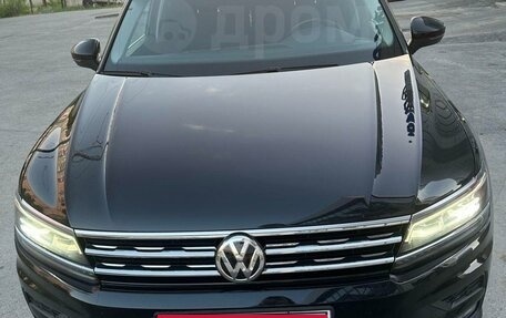 Volkswagen Tiguan II, 2019 год, 3 333 000 рублей, 2 фотография