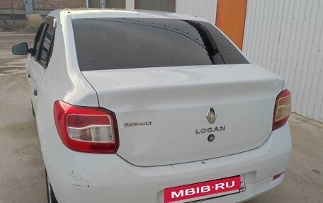 Renault Logan II, 2018 год, 670 000 рублей, 3 фотография