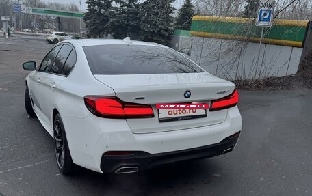 BMW 5 серия, 2021 год, 5 700 000 рублей, 2 фотография