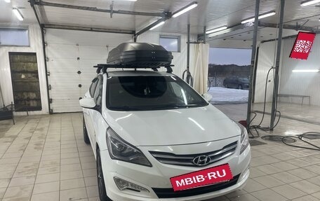 Hyundai Solaris II рестайлинг, 2015 год, 1 300 000 рублей, 4 фотография