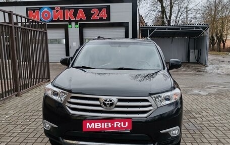 Toyota Highlander III, 2010 год, 2 300 000 рублей, 6 фотография