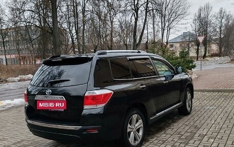 Toyota Highlander III, 2010 год, 2 300 000 рублей, 12 фотография