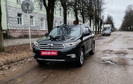 Toyota Highlander III, 2010 год, 2 300 000 рублей, 14 фотография