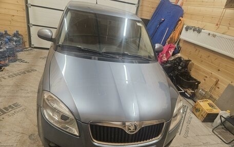 Skoda Fabia II, 2010 год, 645 000 рублей, 2 фотография