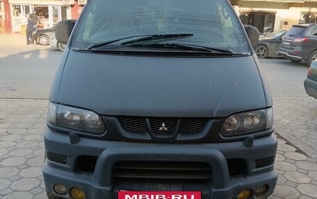 Mitsubishi Delica IV, 2004 год, 1 350 000 рублей, 4 фотография