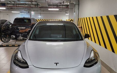 Tesla Model 3 I, 2018 год, 2 550 000 рублей, 2 фотография