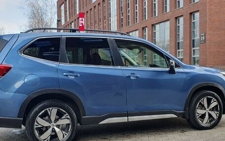 Subaru Forester, 2019 год, 3 000 000 рублей, 2 фотография