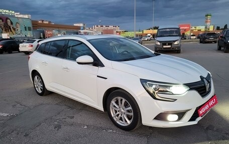 Renault Megane IV, 2018 год, 1 380 000 рублей, 7 фотография