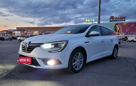 Renault Megane IV, 2018 год, 1 380 000 рублей, 2 фотография