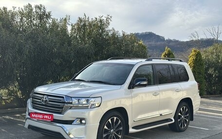 Toyota Land Cruiser 200, 2015 год, 6 000 000 рублей, 3 фотография