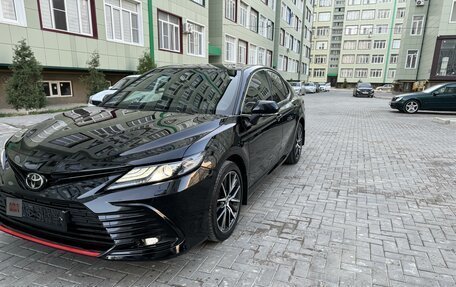 Toyota Camry, 2021 год, 3 900 000 рублей, 6 фотография