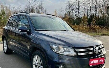 Volkswagen Tiguan I, 2016 год, 2 180 000 рублей, 2 фотография