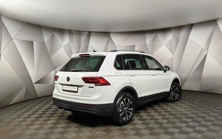 Volkswagen Tiguan II, 2019 год, 2 295 150 рублей, 2 фотография