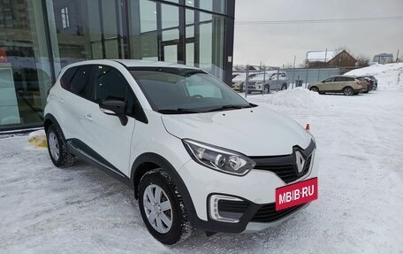 Renault Kaptur I рестайлинг, 2018 год, 1 296 000 рублей, 3 фотография