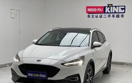 Ford Focus IV, 2020 год, 1 730 000 рублей, 2 фотография