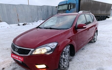 KIA cee'd I рестайлинг, 2011 год, 925 000 рублей, 2 фотография