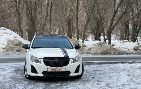 Chevrolet Cruze II, 2013 год, 900 000 рублей, 4 фотография