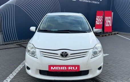 Toyota Auris II, 2011 год, 1 175 000 рублей, 2 фотография