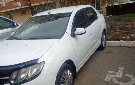 Renault Logan II, 2015 год, 850 000 рублей, 3 фотография