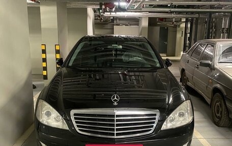 Mercedes-Benz S-Класс, 2006 год, 2 200 000 рублей, 2 фотография