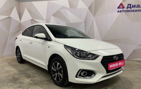 Hyundai Solaris II рестайлинг, 2017 год, 1 369 000 рублей, 3 фотография