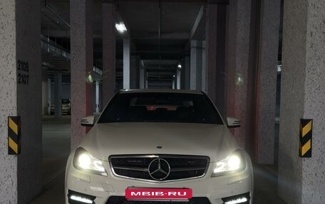 Mercedes-Benz C-Класс, 2011 год, 1 860 000 рублей, 10 фотография