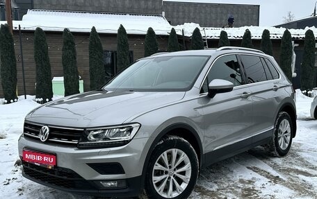 Volkswagen Tiguan II, 2018 год, 2 550 000 рублей, 1 фотография