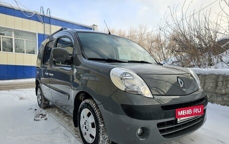 Renault Kangoo II рестайлинг, 2012 год, 910 000 рублей, 2 фотография