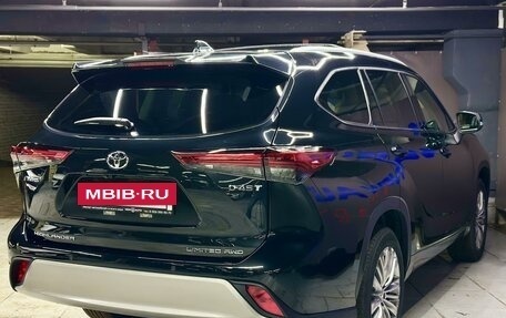 Toyota Highlander, 2024 год, 6 700 000 рублей, 2 фотография