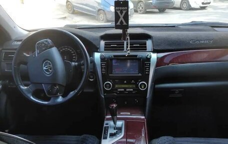 Toyota Camry, 2014 год, 1 820 000 рублей, 6 фотография