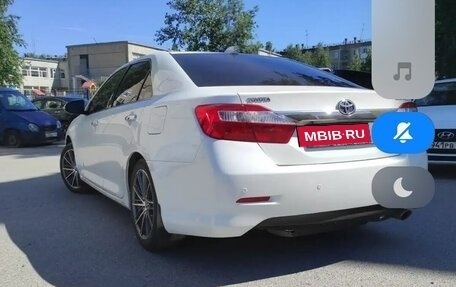 Toyota Camry, 2014 год, 1 820 000 рублей, 3 фотография