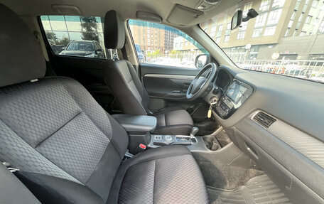 Mitsubishi Outlander III рестайлинг 3, 2013 год, 1 419 000 рублей, 8 фотография