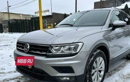 Volkswagen Tiguan II, 2018 год, 2 550 000 рублей, 3 фотография