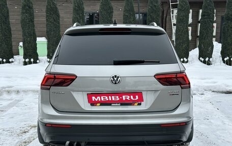 Volkswagen Tiguan II, 2018 год, 2 550 000 рублей, 5 фотография