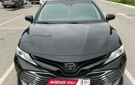 Toyota Camry, 2019 год, 3 490 000 рублей, 1 фотография