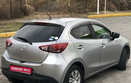 Mazda Demio IV, 2015 год, 950 000 рублей, 6 фотография